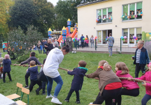 Konkurs - przeciąganie liny.