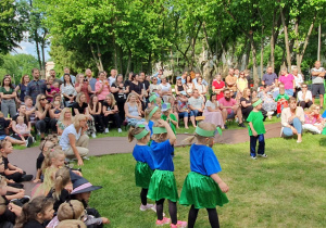 Przedstawienie teatralne pt. "Jaś i Małgosia".