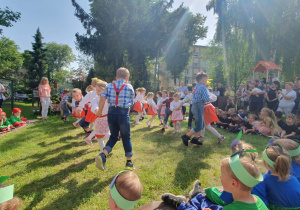 Przedstawienie teatralne pt. "Jaś i Małgosia".