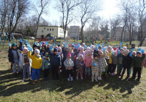Wspólne zdjęcie przedszkolaków.